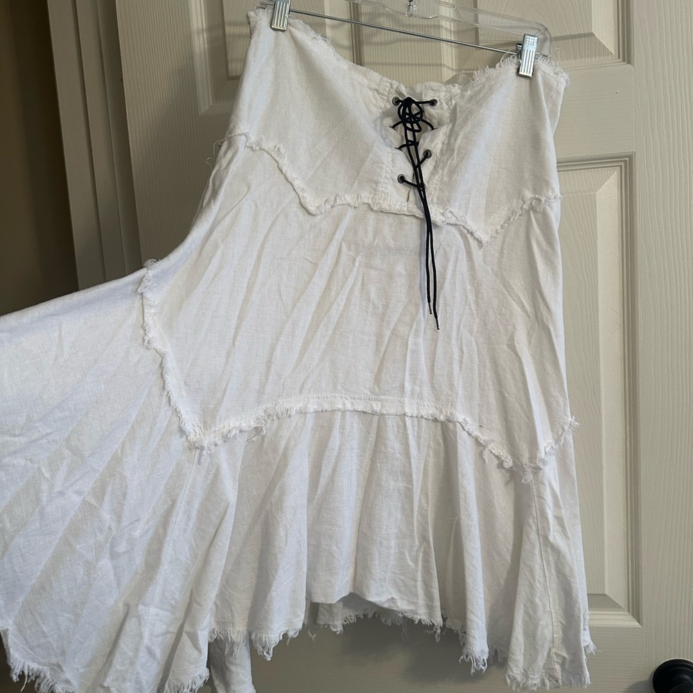 VINTAGE LIBERTINE Paris White Asymmetrical RAW TIERED HEM Linen Skirt Lace-Up